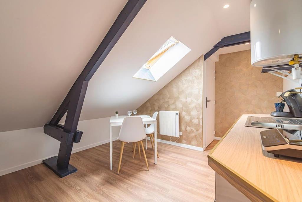L'Azur Dore, Studio Pour 2 Voyageurs Isles-sur-Suippe Kültér fotó