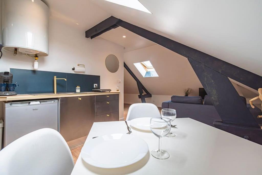 L'Azur Dore, Studio Pour 2 Voyageurs Isles-sur-Suippe Kültér fotó