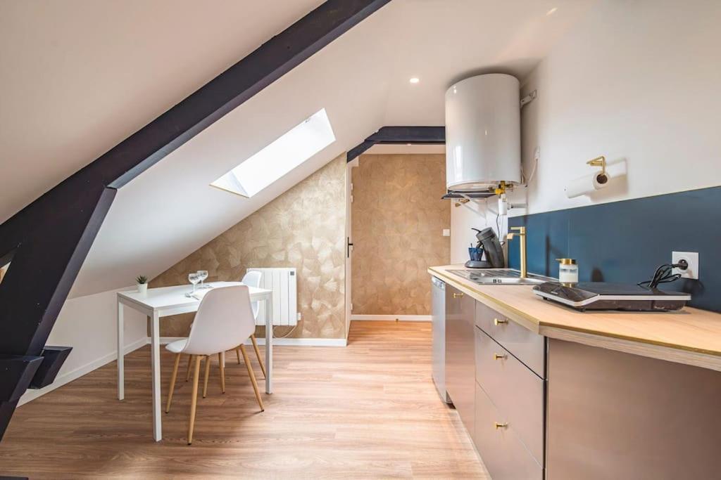 L'Azur Dore, Studio Pour 2 Voyageurs Isles-sur-Suippe Kültér fotó