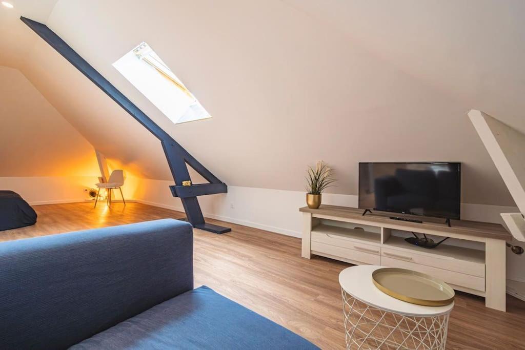 L'Azur Dore, Studio Pour 2 Voyageurs Isles-sur-Suippe Kültér fotó